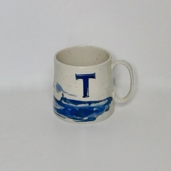 ANTHROPOLOGIE Quality Stoneware Buoyant Letters Monogram T Mug Watercolor - Picture 1 of 10